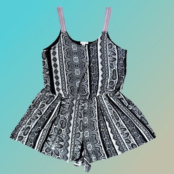 Romper Shorts Knit Black and White with Fun Pink Pattern Straps - Picture 1 of 9